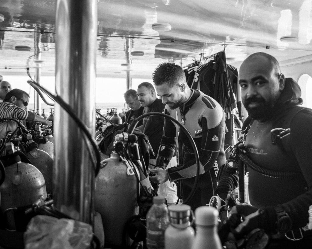 Pelagic Trail divers aboard MY JPMarine Red Sea
