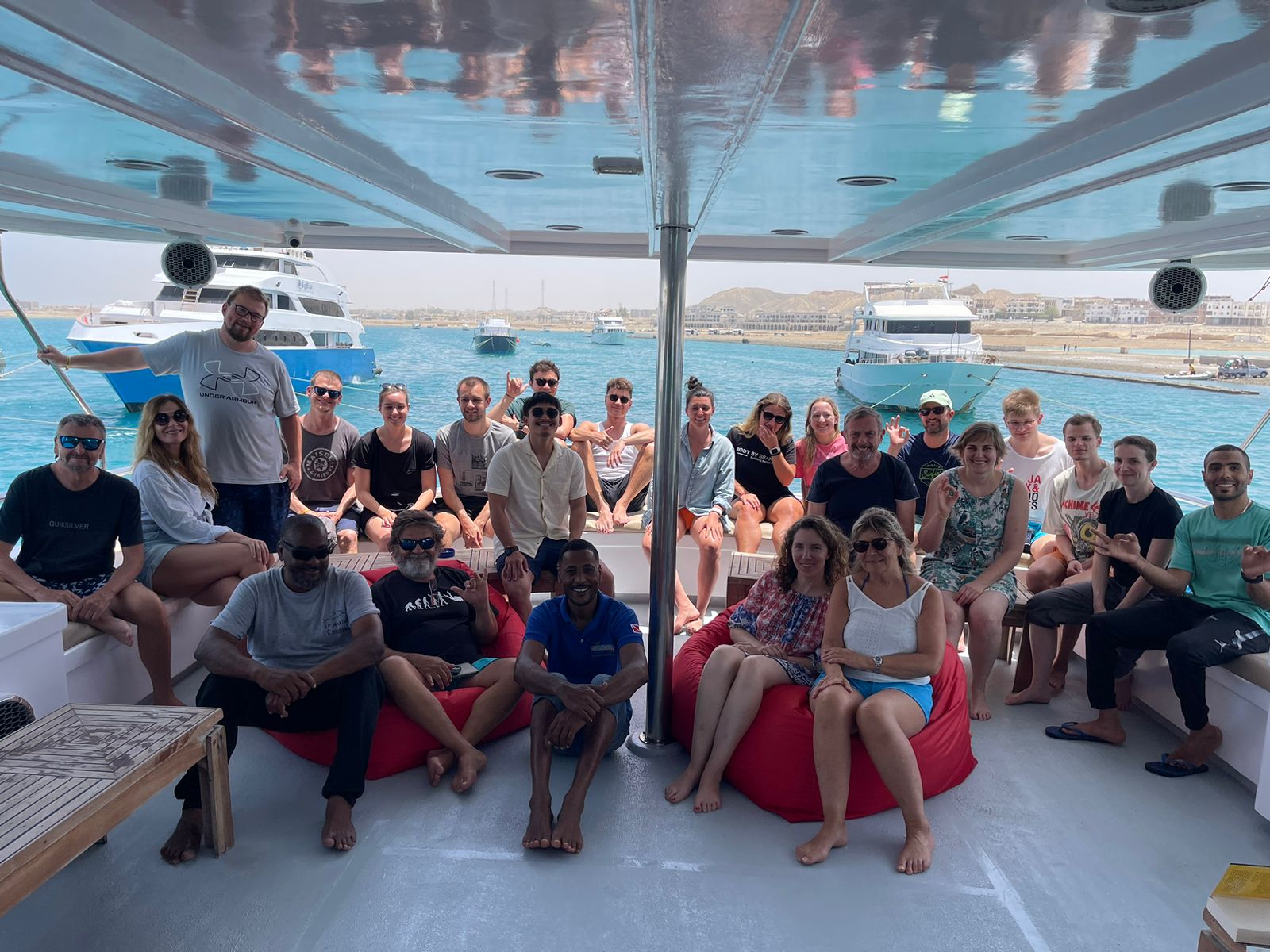 Passagers à bord du MY JPMarine croisière plongée Mer Rouge voyage en groupe