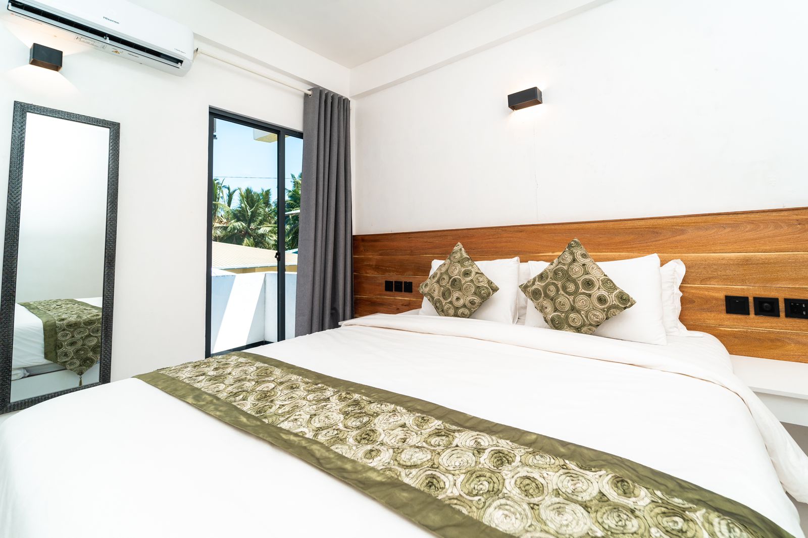 Double deluxe room details, Cozy Roots Fuvahmulah