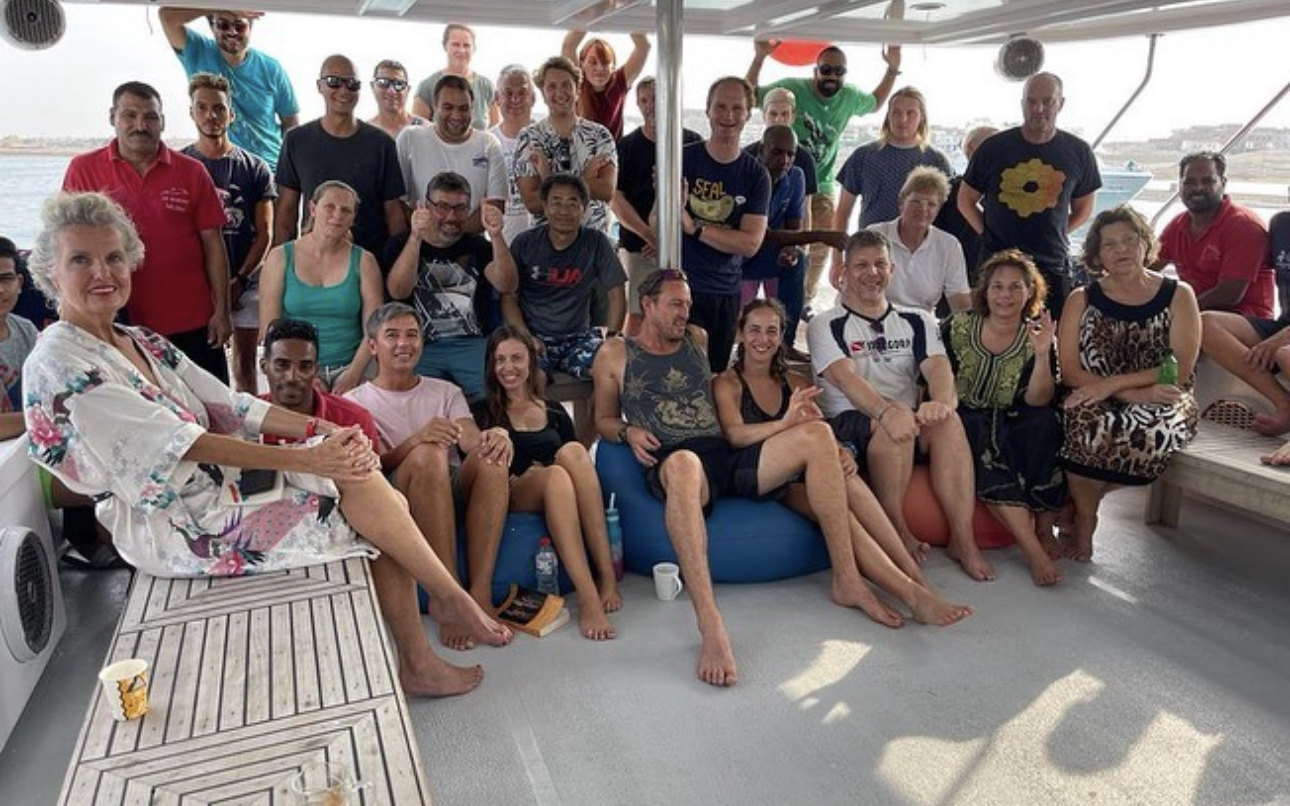 DiveSafariMaster team aboard MY JPMarine — Pelagic Trail Red Sea liveaboard